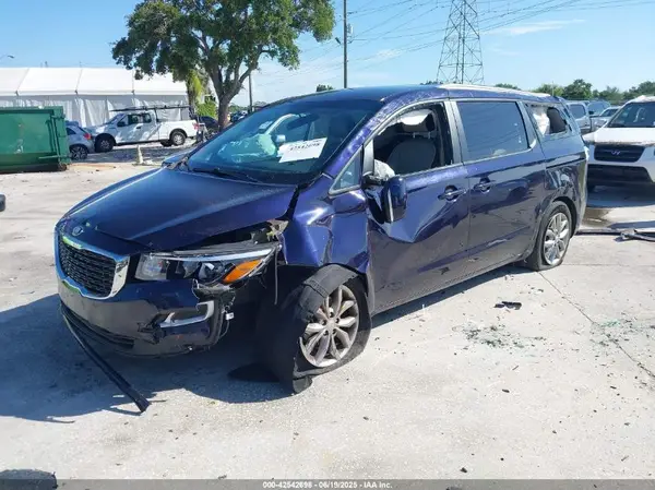 KNDMB5C11K6524044 2019 KIA SEDONA - Image 2