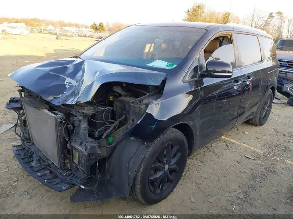 KNDMB5C11K6534220 2019 KIA SEDONA - Image 2