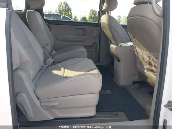 KNDMB5C11K6555164 2019 KIA SEDONA - Image 8