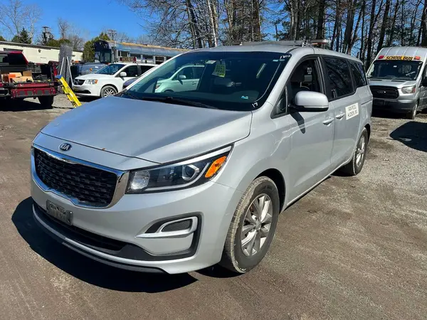 KNDMB5C11K6564804 2019 KIA SEDONA - Image 2