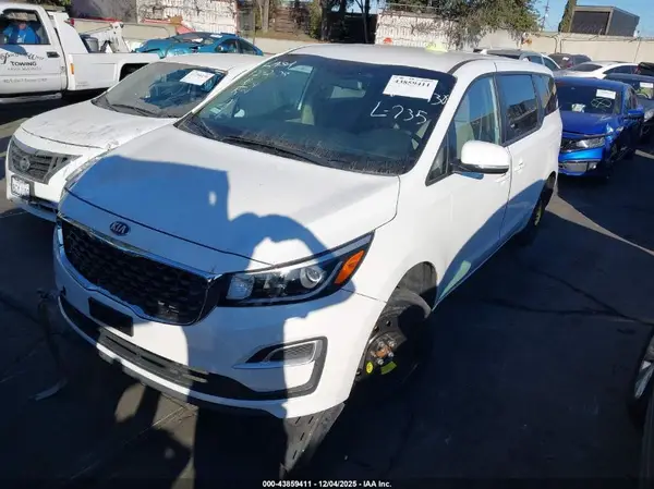 KNDMB5C11K6567430 2019 KIA SEDONA - Image 2
