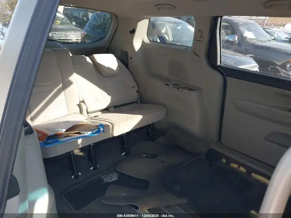 KNDMB5C11K6567430 2019 KIA SEDONA - Image 8