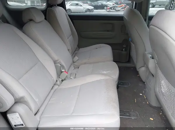 KNDMB5C11L6619804 2020 KIA SEDONA - Image 8