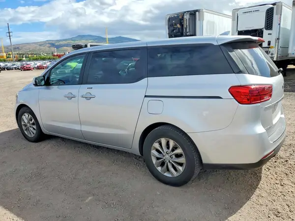KNDMB5C11L6632200 2020 KIA SEDONA - Image 2