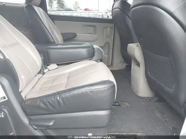 KNDMB5C11M6671063 2021 KIA SEDONA - Image 8