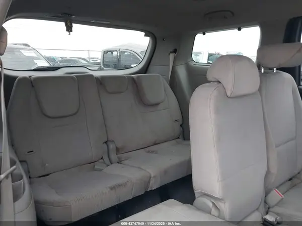 KNDMB5C12G6087050 2016 KIA SEDONA - Image 8