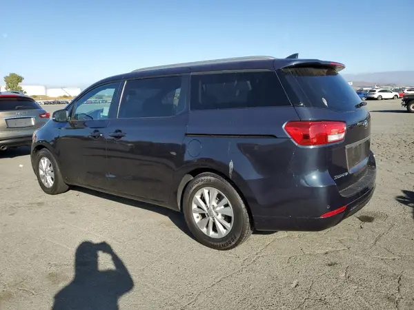 KNDMB5C12G6089722 2016 KIA SEDONA - Image 2