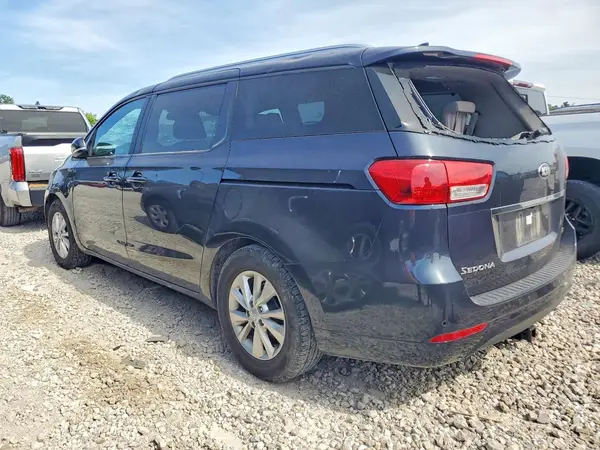 KNDMB5C12G6090773 2016 KIA SEDONA - Image 2