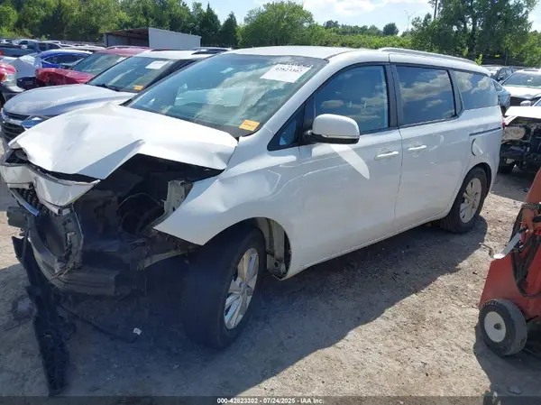 KNDMB5C12G6114487 2016 KIA SEDONA - Image 2