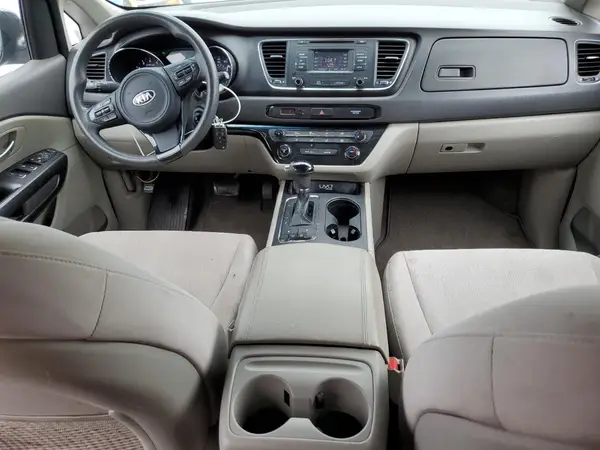 KNDMB5C12G6119818 2016 KIA SEDONA - Image 8
