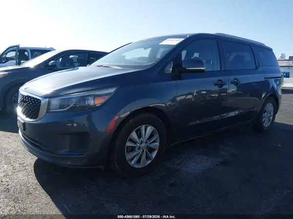 KNDMB5C12G6120001 2016 KIA SEDONA - Image 2