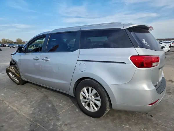 KNDMB5C12G6134206 2016 KIA SEDONA - Image 2