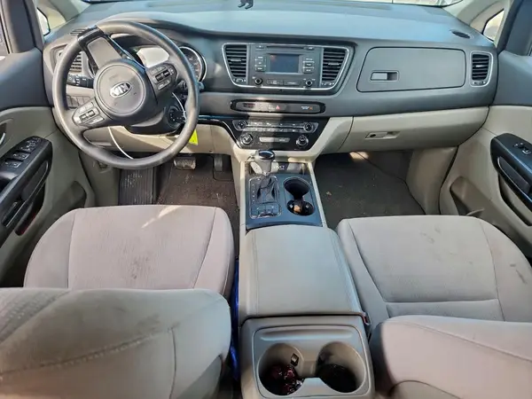 KNDMB5C12G6134206 2016 KIA SEDONA - Image 8