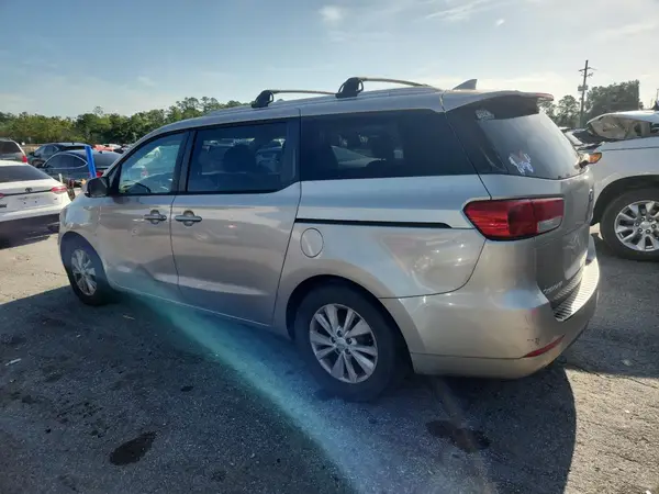 KNDMB5C12G6148901 2016 KIA SEDONA - Image 2