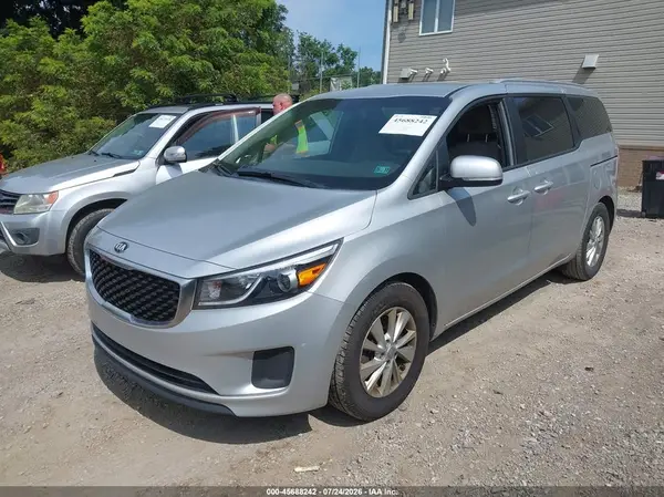 KNDMB5C12G6163222 2016 KIA SEDONA - Image 2