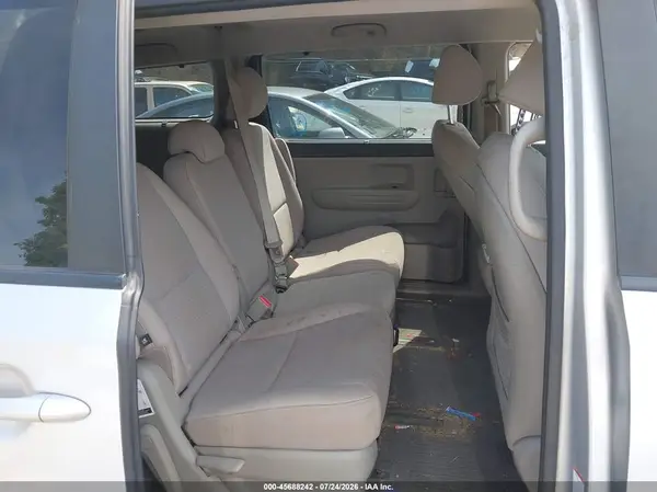 KNDMB5C12G6163222 2016 KIA SEDONA - Image 8