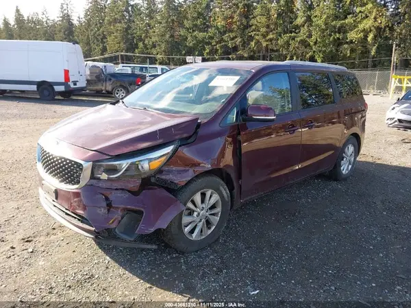KNDMB5C12G6163799 2016 KIA SEDONA - Image 2