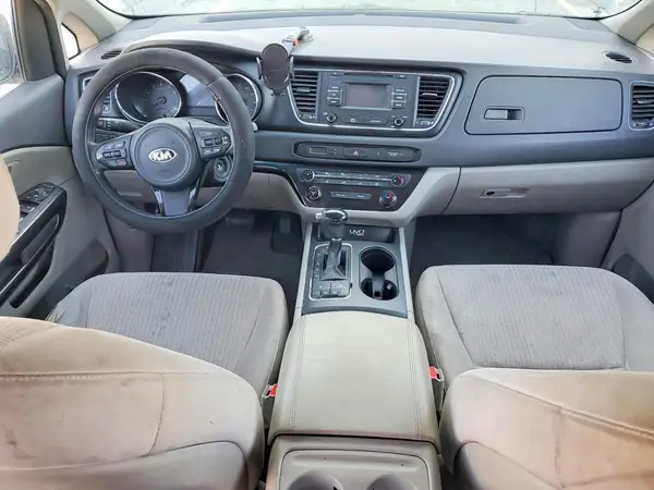 KNDMB5C12G6165276 2016 KIA SEDONA - Image 8