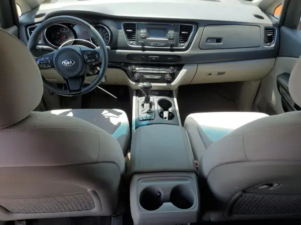 KNDMB5C12G6172468 2016 KIA SEDONA - Image 8