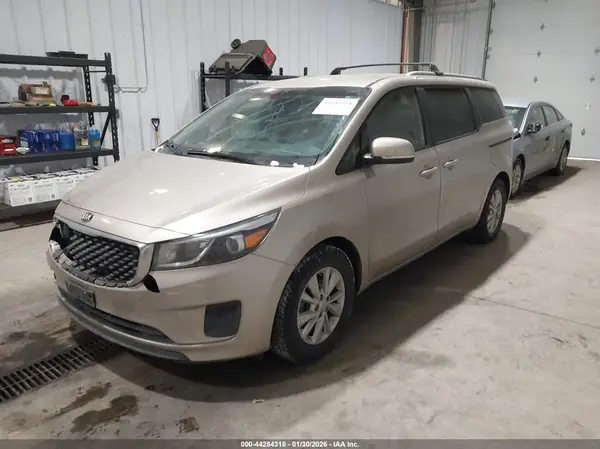 KNDMB5C12G6178321 2016 KIA SEDONA - Image 2