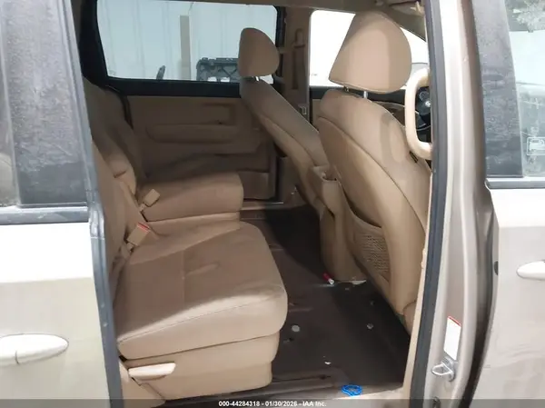 KNDMB5C12G6178321 2016 KIA SEDONA - Image 8