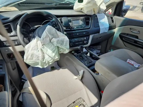 KNDMB5C12G6188878 2016 KIA SEDONA - Image 8