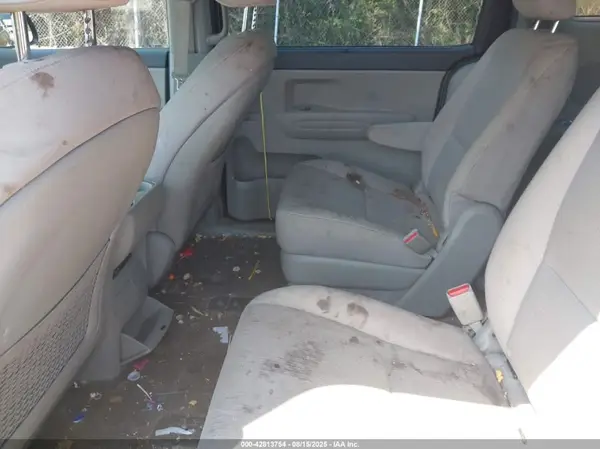KNDMB5C12G6196558 2016 KIA SEDONA - Image 8