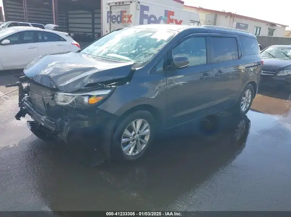 KNDMB5C12G6197435 2016 KIA SEDONA - Image 2