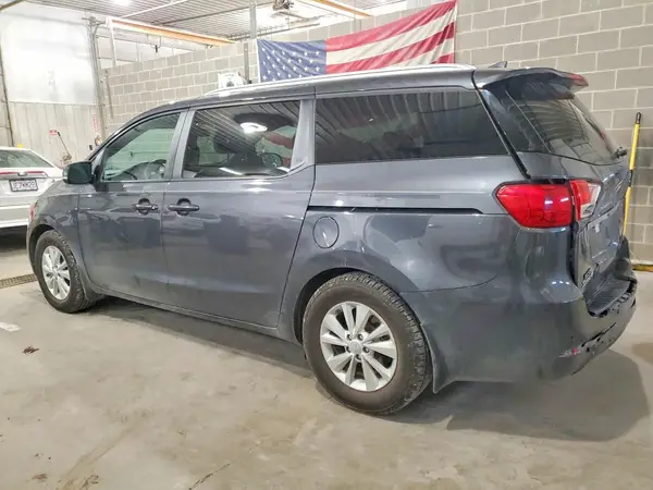 KNDMB5C12G6204271 2016 KIA SEDONA - Image 2
