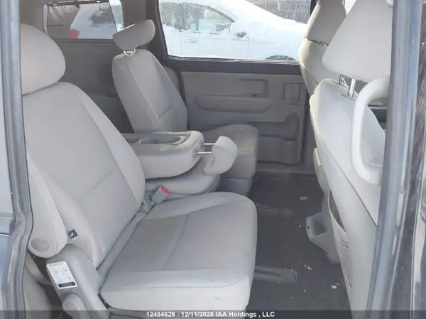 KNDMB5C12G6204948 2016 KIA SEDONA - Image 8