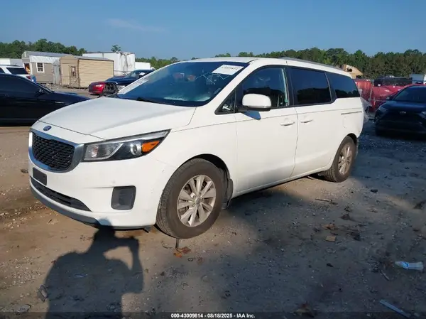 KNDMB5C12G6208997 2016 KIA SEDONA - Image 2