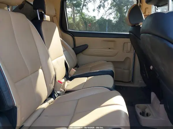 KNDMB5C12G6208997 2016 KIA SEDONA - Image 8