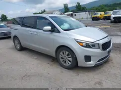 KNDMB5C12H6218429 2017 KIA SEDONA