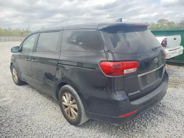 KNDMB5C12H6225901 2017 KIA SEDONA - Image 2