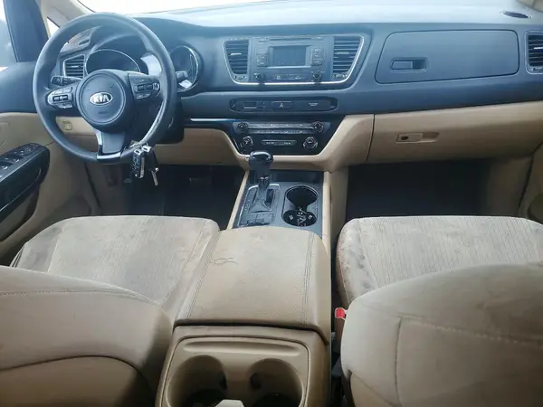 KNDMB5C12H6225901 2017 KIA SEDONA - Image 8