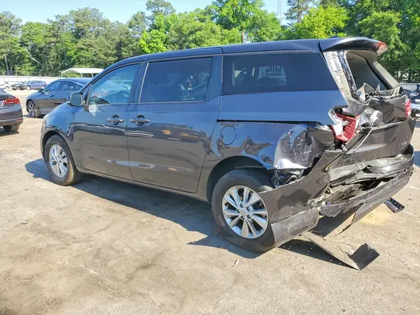 KNDMB5C12H6227342 2017 KIA SEDONA - Image 2