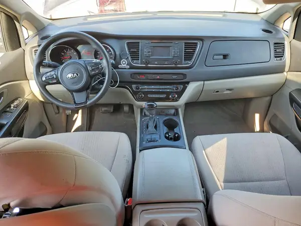 KNDMB5C12H6227342 2017 KIA SEDONA - Image 8