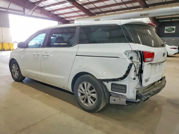 KNDMB5C12H6229088 2017 KIA SEDONA - Image 2