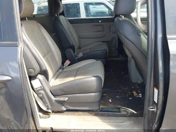 KNDMB5C12H6234369 2017 KIA SEDONA - Image 8
