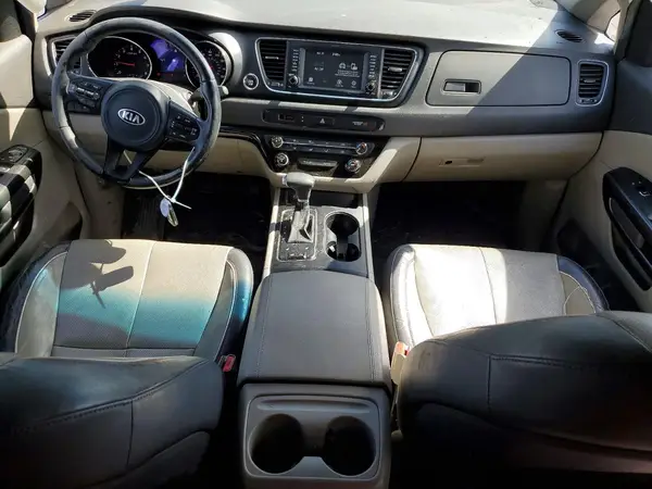 KNDMB5C12H6249499 2017 KIA SEDONA - Image 8