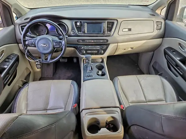 KNDMB5C12H6253939 2017 KIA SEDONA - Image 8