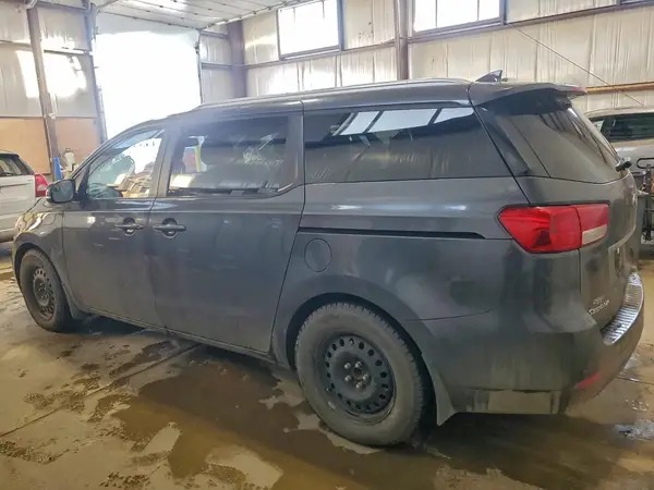 KNDMB5C12H6258199 2017 KIA SEDONA - Image 2
