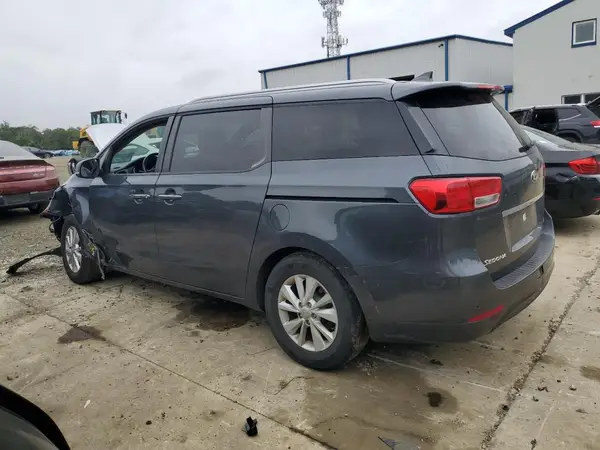 KNDMB5C12H6267176 2017 KIA SEDONA - Image 2