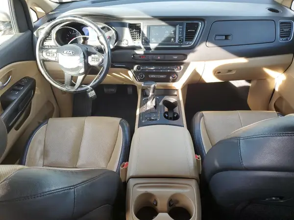 KNDMB5C12H6281448 2017 KIA SEDONA - Image 8