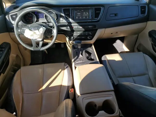 KNDMB5C12H6285824 2017 KIA SEDONA - Image 8
