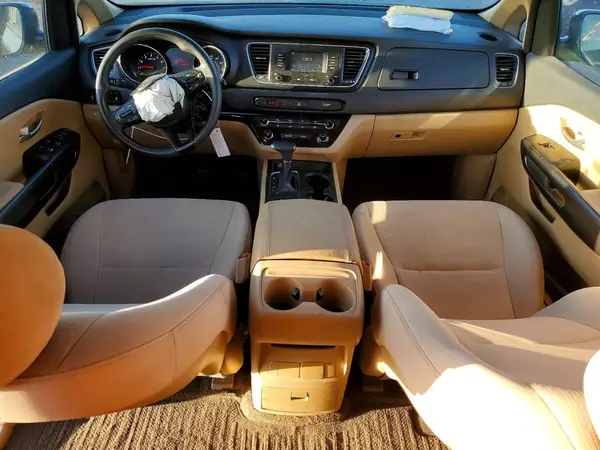 KNDMB5C12H6301441 2017 KIA SEDONA - Image 8