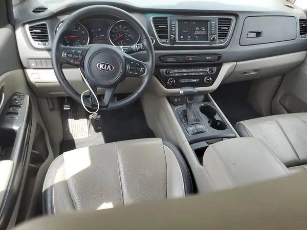 KNDMB5C12H6312617 2017 KIA SEDONA - Image 8