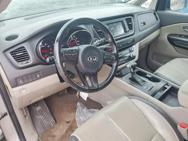 KNDMB5C12H6312939 2017 KIA SEDONA - Image 8