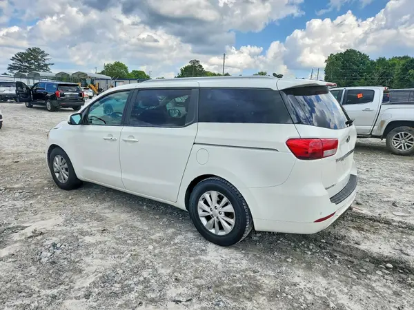 KNDMB5C12H6313511 2017 KIA SEDONA - Image 2