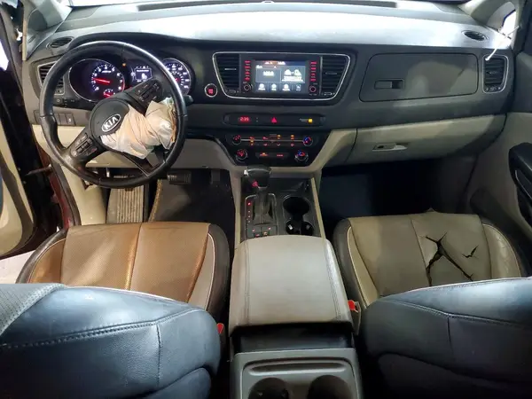 KNDMB5C12H6315422 2017 KIA SEDONA - Image 8